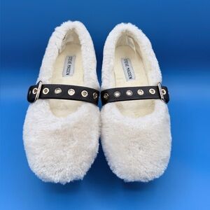 Steve Madden Toasty beige NEW